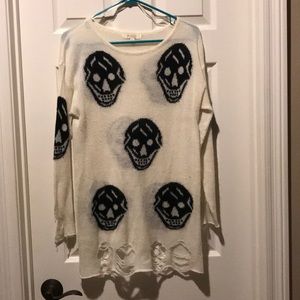 Skull Sweater- Size M/L